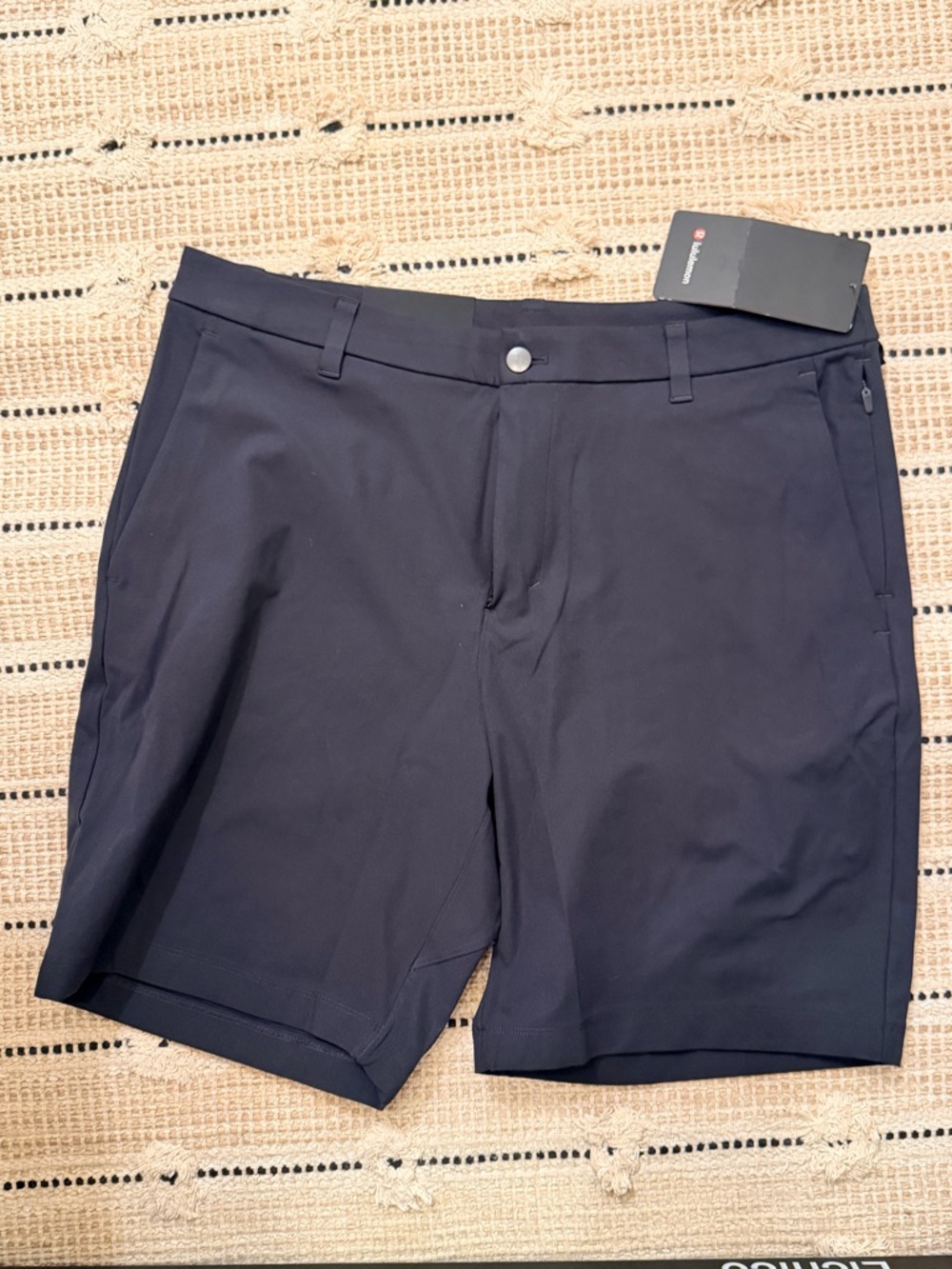 lululemon athletica Men's Navy Flat-Front Athletic Shorts